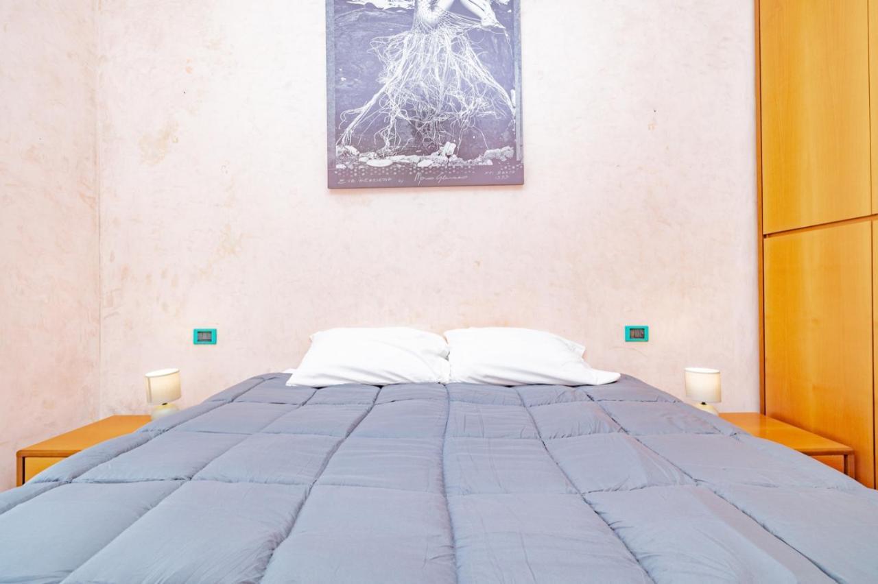 Casa Vicinissima All'Ospedale San Paolo Milan Extérieur photo